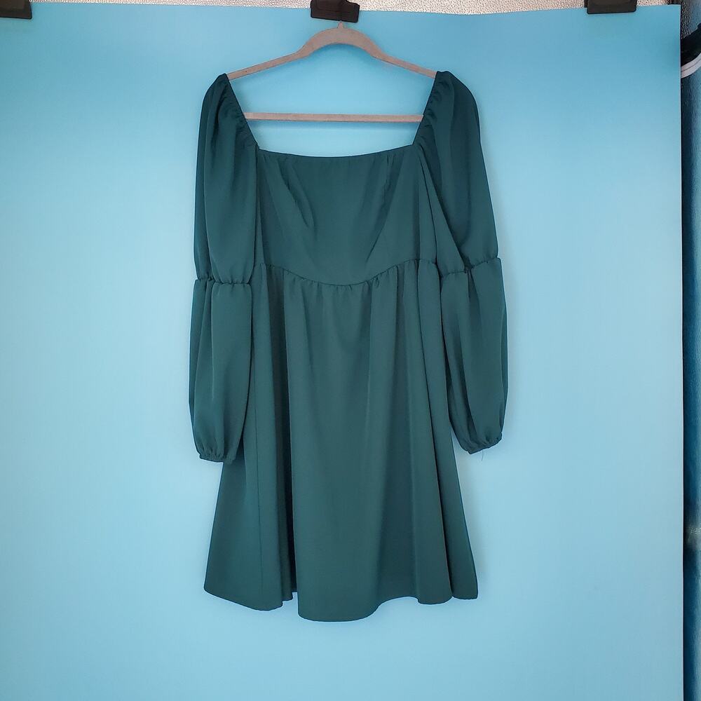 XLUR Dress Size XL Hunger Green Long Sleeve Knee Length Dress